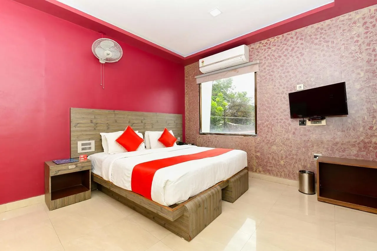 Oyo 1889 Hotel Aj Park Alappuzha 3*,  인도