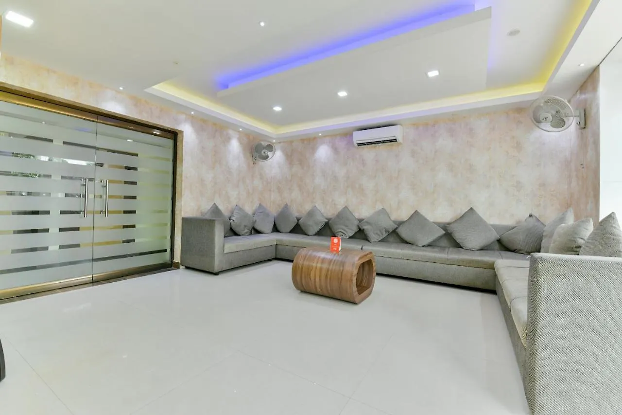 Oyo 1889 Hotel Aj Park Alappuzha 3*,  인도